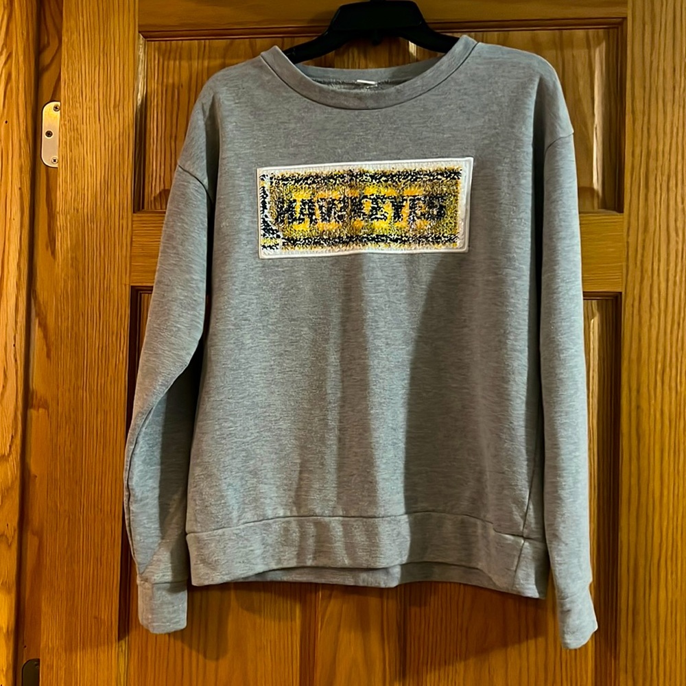 NWOT IOWA HAWKEYES women’s sweatshirt size S